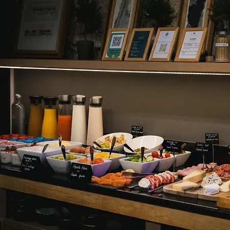 Opera Liege فندق 4*